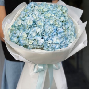 Букет из 5 голубых гортензий в Котельниках