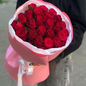 Букет "Эсса" 25 красных роз Кения (60 см) в Котельниках