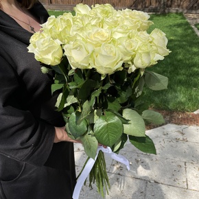 Букет из 21 белой розы (70 см) в Котельниках