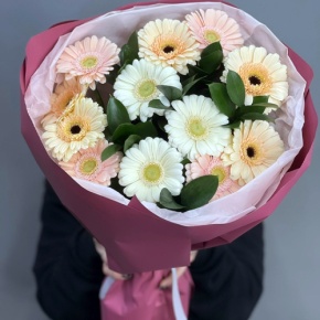 Букет из 13 белых гербер микс в Котельниках