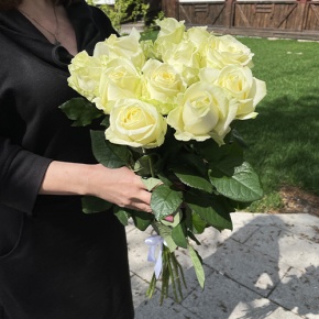 Букет из 11 белых роз (70 см) в Котельниках