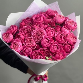 Букет из 11 кустовых пионовидных роз Джульетта в Котельниках