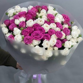 Букет из 25 кустовых пионовидных роз микс (60 см) в Котельниках