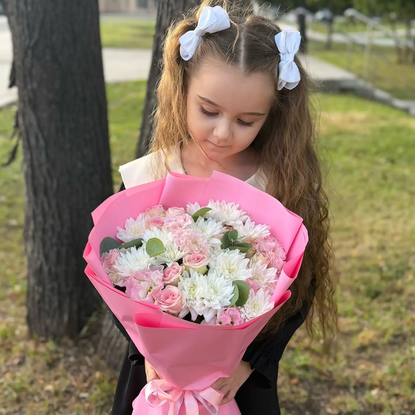 Букет из хризантем, эустом и роз в Котельниках