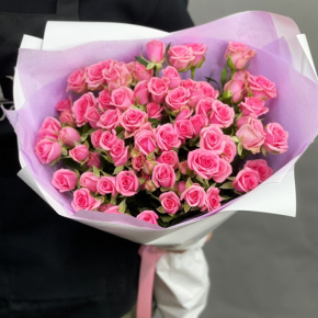 Букет "Рассвет принцессы" из 15 кустовых роз (50 см) в Котельниках