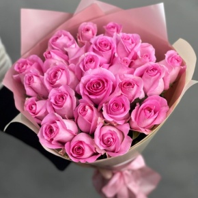 Букет из 25 розовых роз кения (40 см) в Котельниках