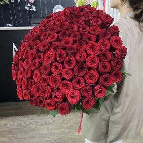 Букет 101 красная роза (70 см) в Котельниках