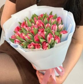 Букет из 35  пионовидных тюльпанов Фокстрот в Котельниках