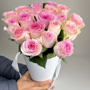 Букет из 21 розы Кения в конусе в Котельниках