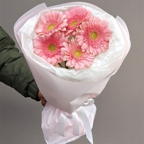 Букет из 5 розовых гербер мини в Котельниках