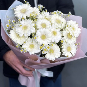 Нежный букет из гербер и ромашек в Котельниках