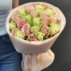 Букет из 21 нежной розы (40 см) в Котельниках