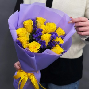 Букет "Лейкерс" из лимонных роз и статицы в Котельниках