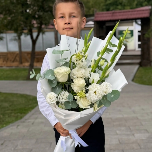 Букет на 1 сентября с гладиолусами, розами, эустомой и орнитогалумом в Котельниках
