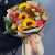 Букет "Ричи" из подсолнухов, альстромерий, гиперикума, роз, скиммии и диантусов в Котельниках